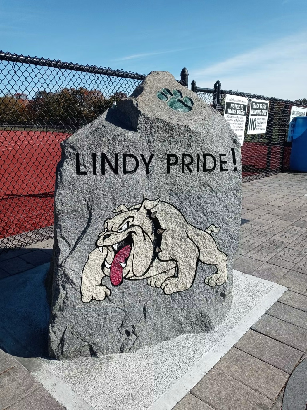 Lindy Pride engraved school rock with a bulldog mascot and paw print